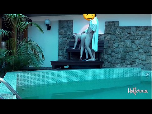 ❤️ Patron hizmetçiyi havuza davet eder ama bir sıcağa dayanamaz ❤ Süper porno tr.pornokey.ru ❌❤